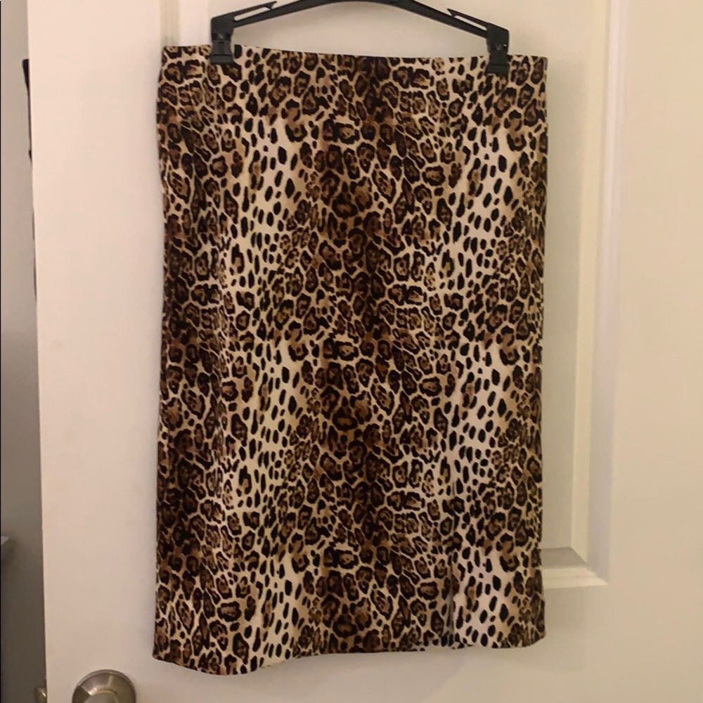 White House Black Market Skirt Sz 8